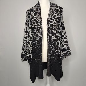 Ming Wang Abstract Metallic Jacquard Black and Silver Shawl Collar Kimono